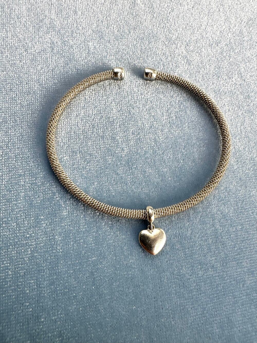 Vintage Tiffany & Co Sterling Silver Mesh Heart Charm Open Cuff Bangle Bracelet